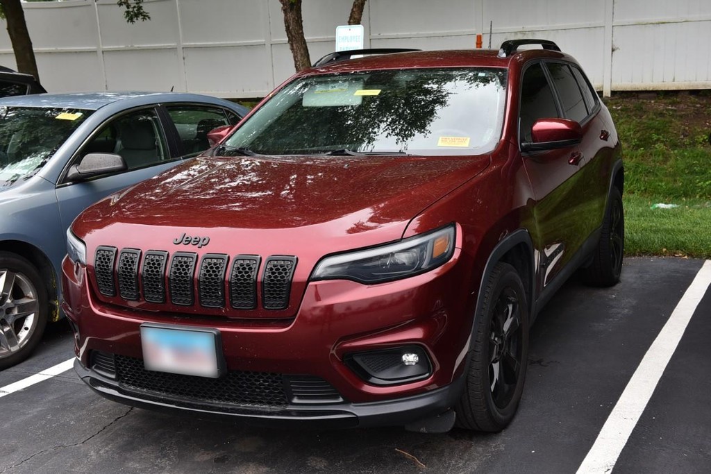 Jeep Cherokee Vehicle Full-screen Gallery Image 4