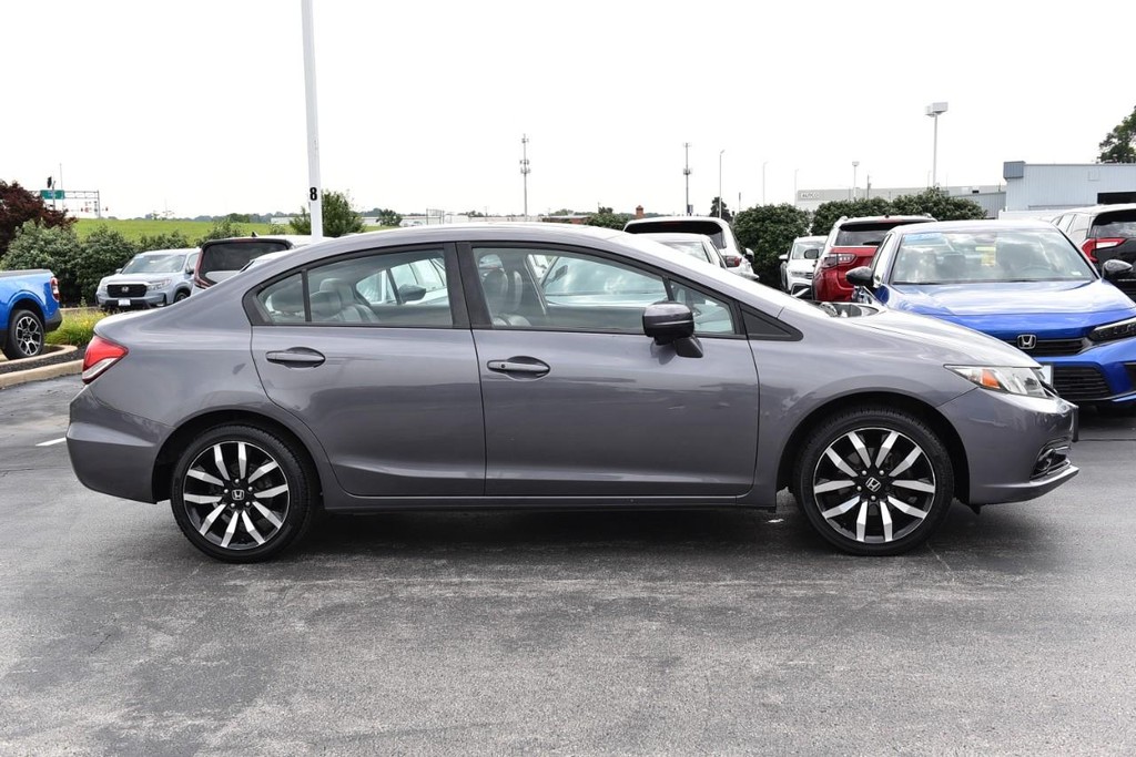 Honda Civic Sedan Vehicle Image 05