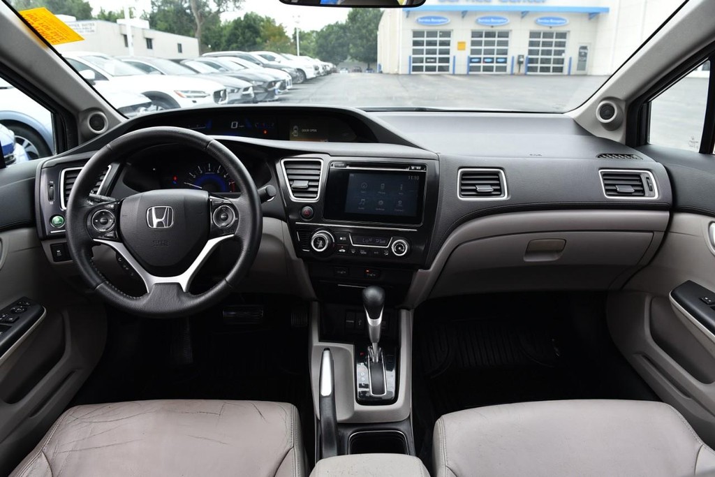 Honda Civic Sedan Vehicle Image 07