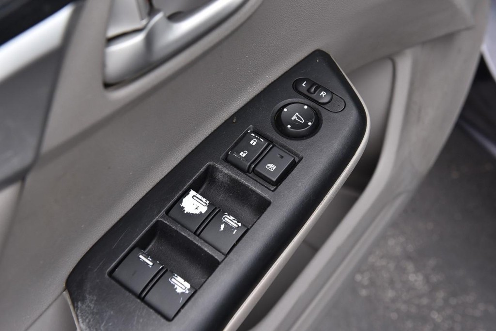Honda Civic Sedan Vehicle Image 08