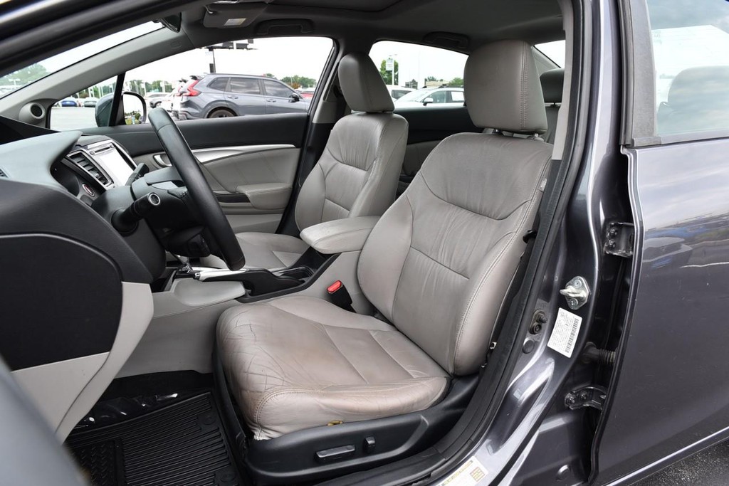 Honda Civic Sedan Vehicle Image 21