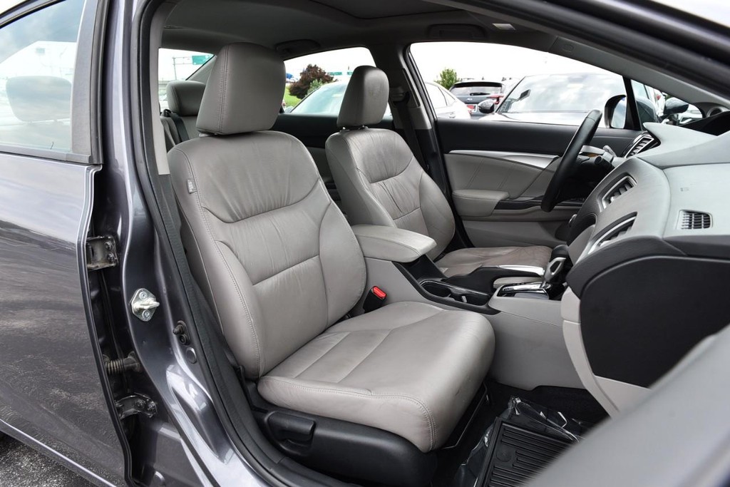 Honda Civic Sedan Vehicle Image 22