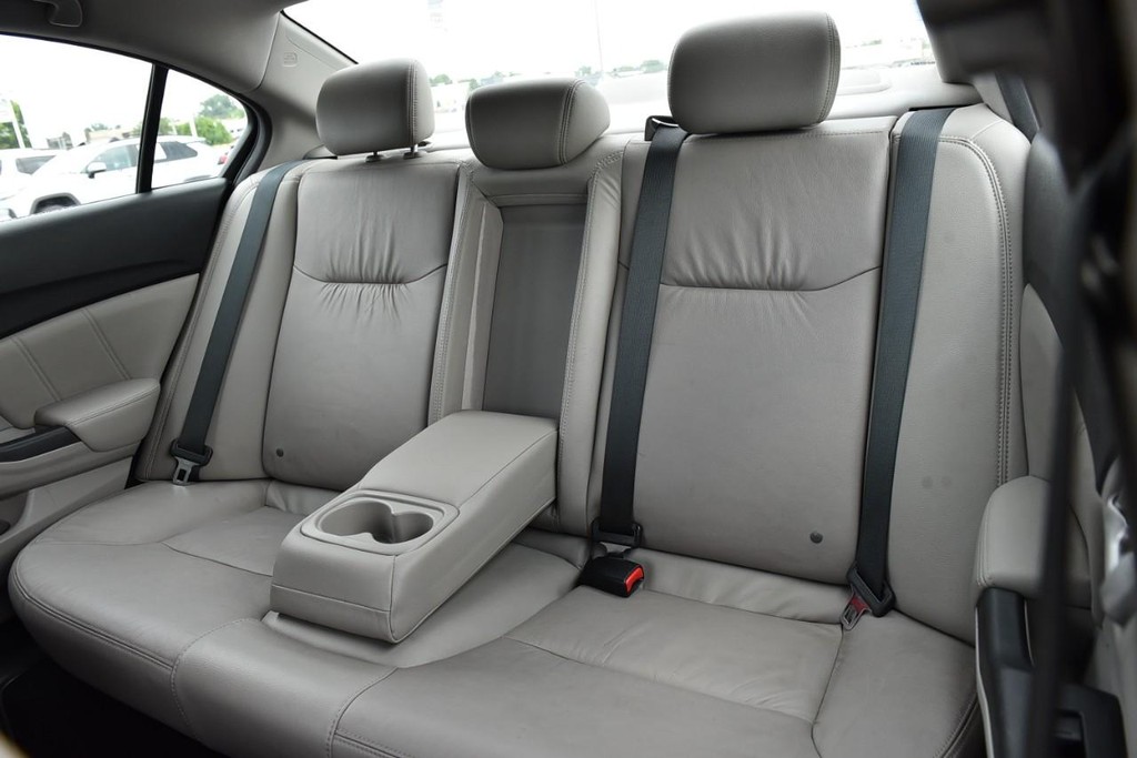 Honda Civic Sedan Vehicle Image 24