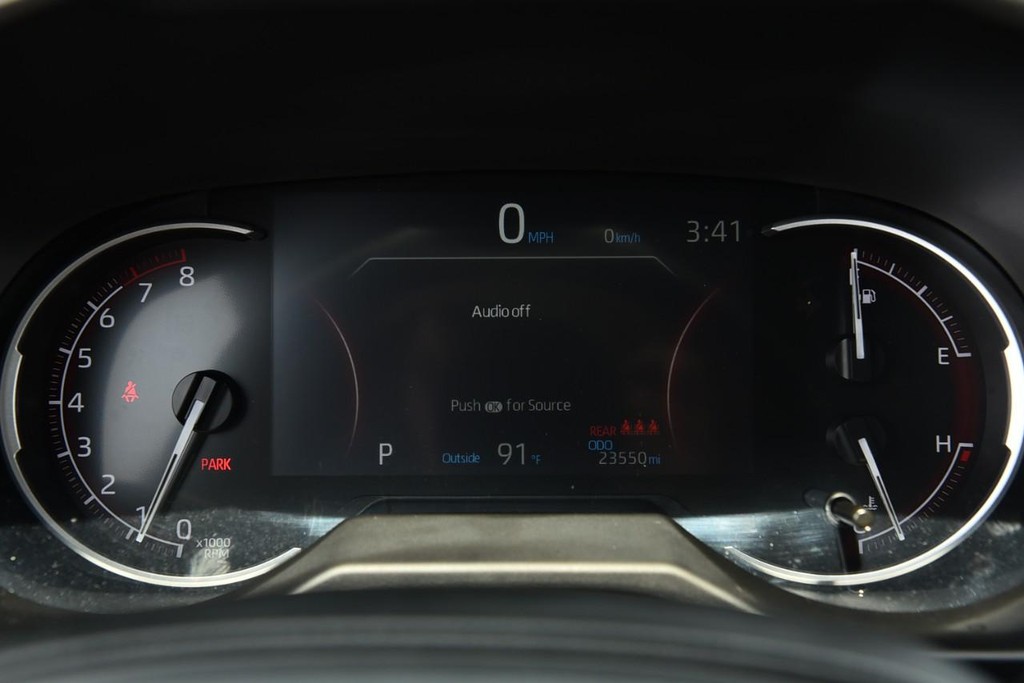 Toyota RAV4 Vehicle Image 10