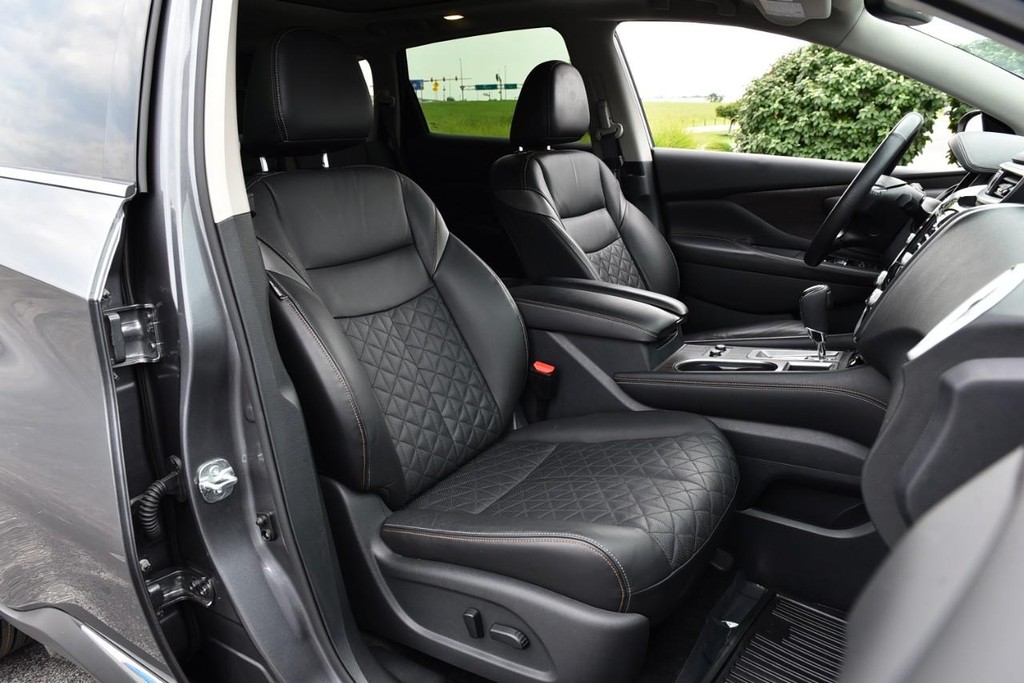 Nissan Murano Vehicle Image 24