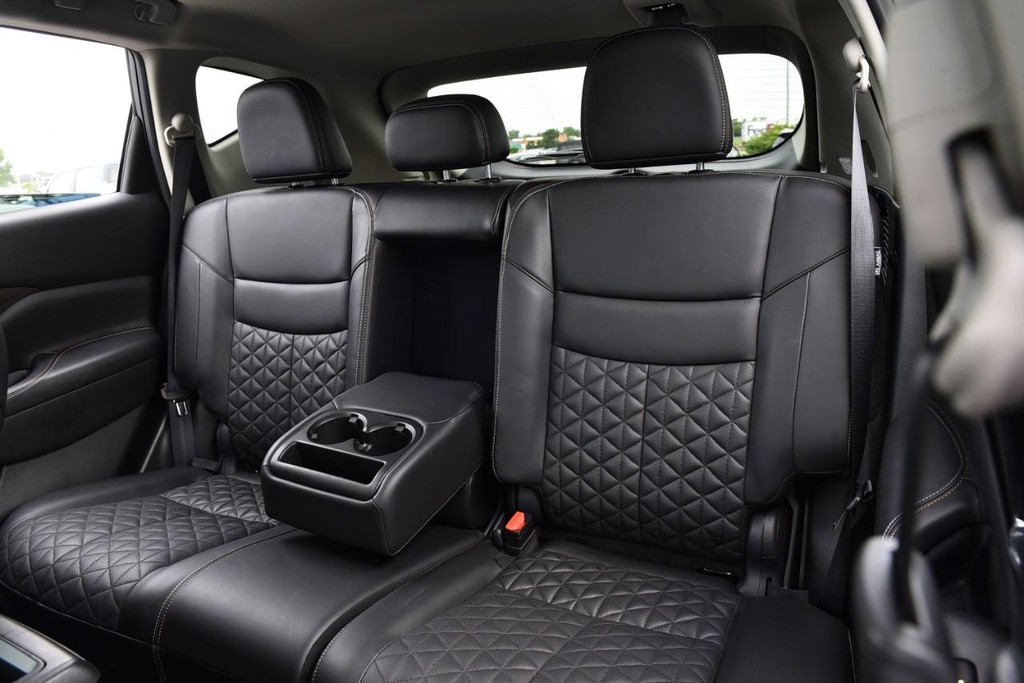 Nissan Murano Vehicle Image 26