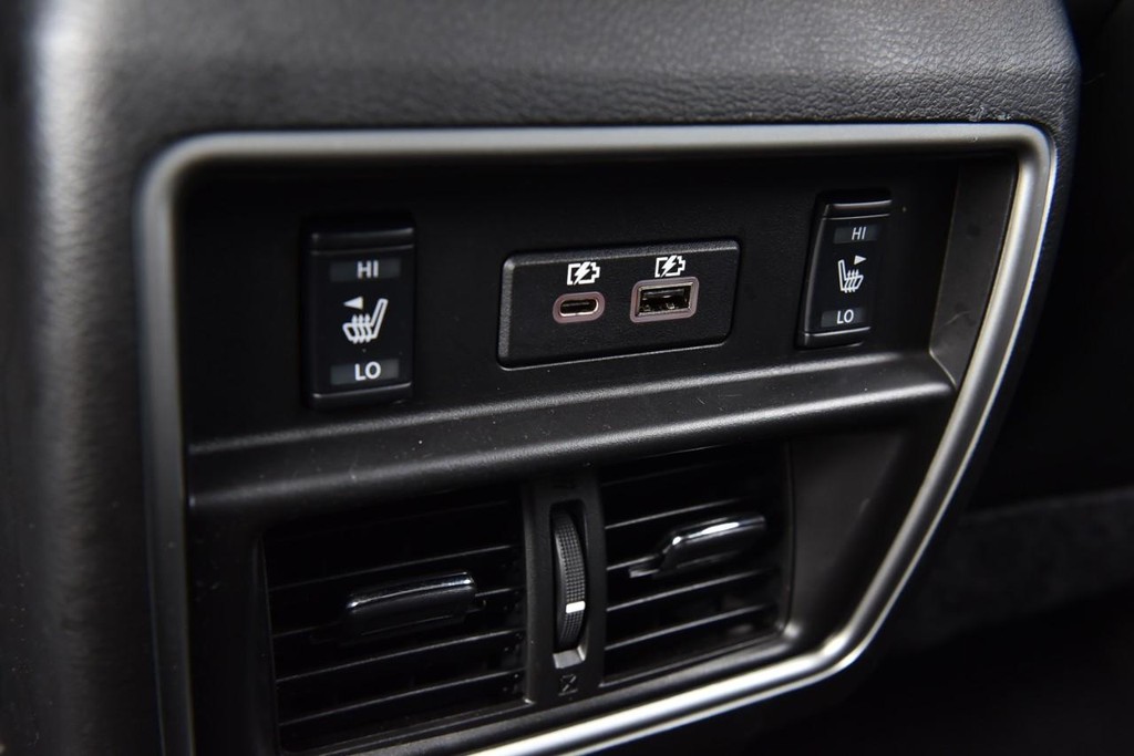 Nissan Murano Vehicle Image 27