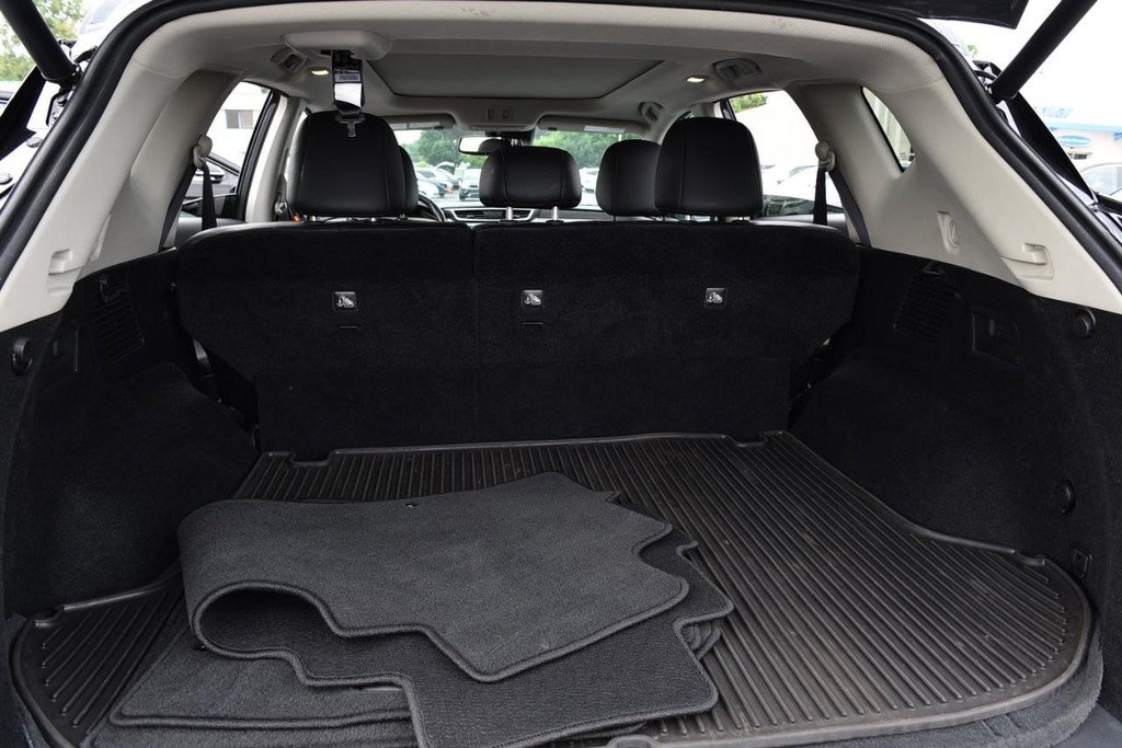 Nissan Murano Vehicle Image 28