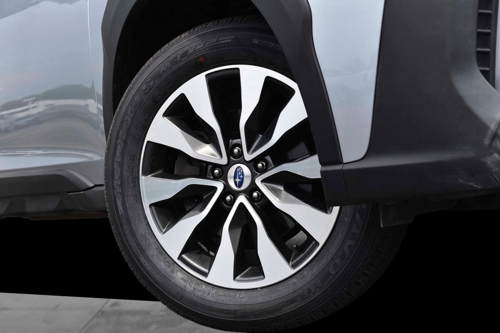 Subaru Outback Vehicle Image 03