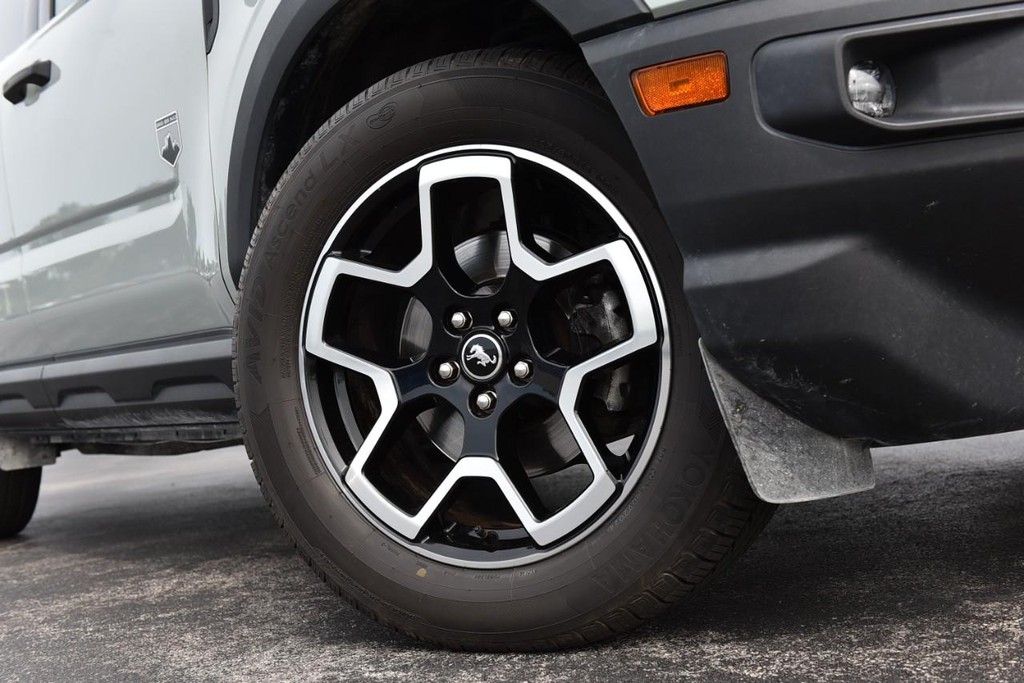 Ford Bronco Sport Vehicle Image 03