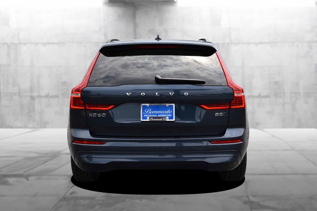 Volvo XC60 Vehicle Image 06