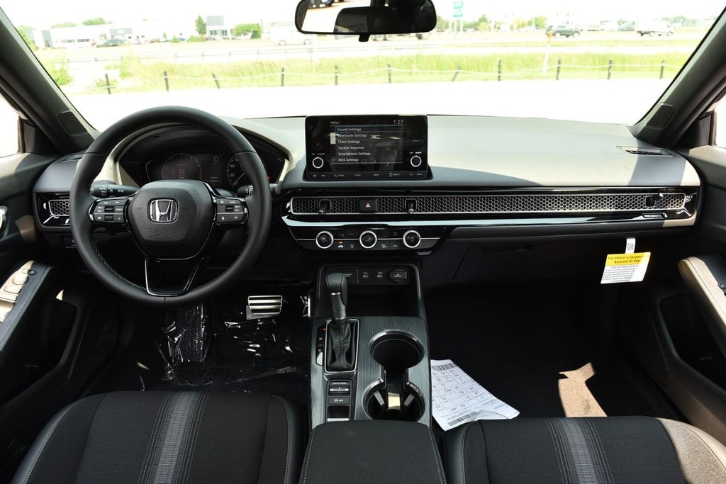 Honda Civic Hatchback Vehicle Image 07