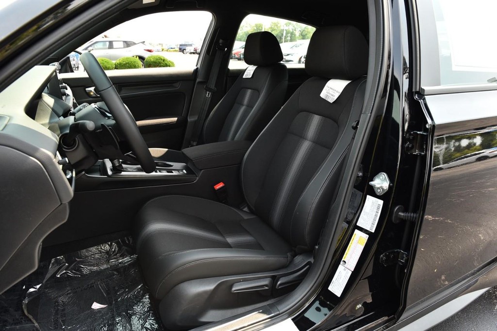 Honda Civic Hatchback Vehicle Image 20