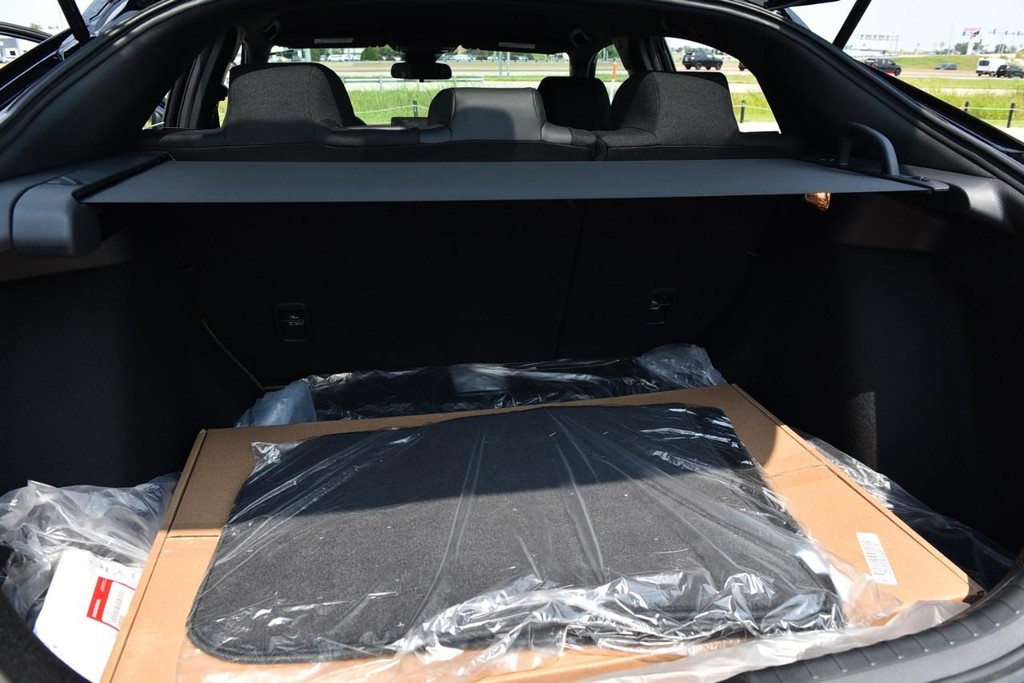 Honda Civic Hatchback Vehicle Image 23