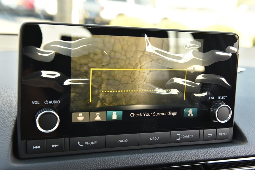 Honda Civic Hatchback Vehicle Image 13