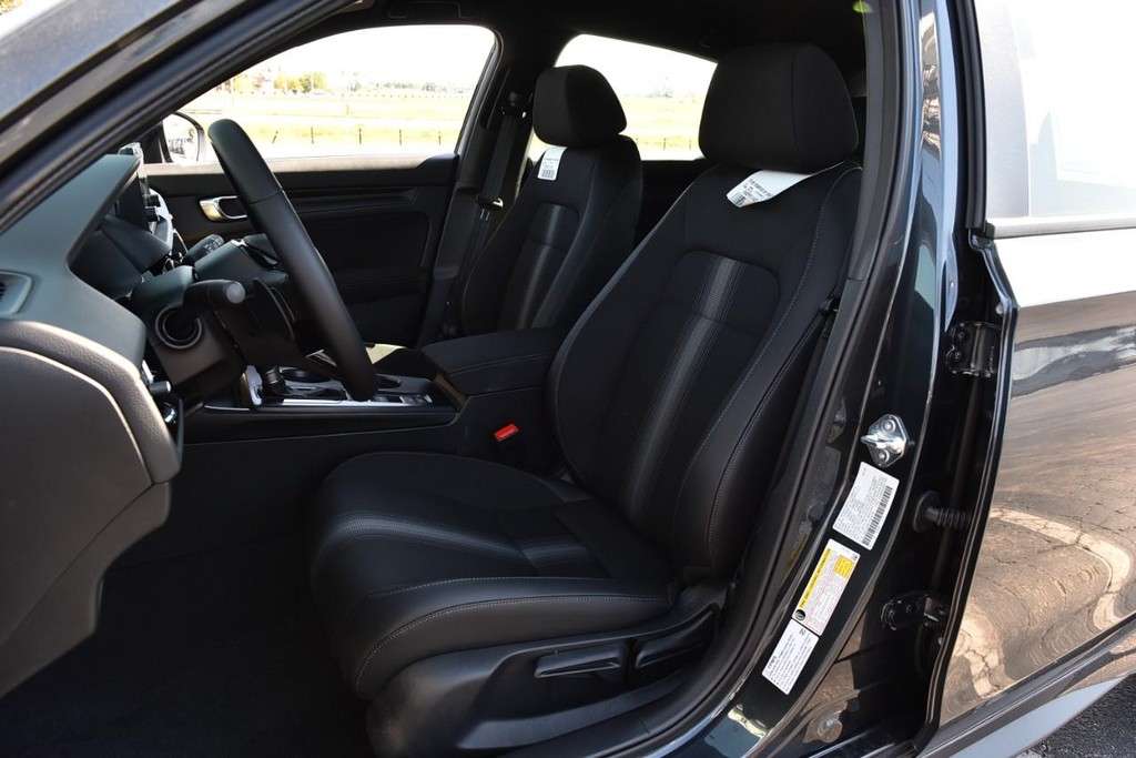 Honda Civic Hatchback Vehicle Image 20