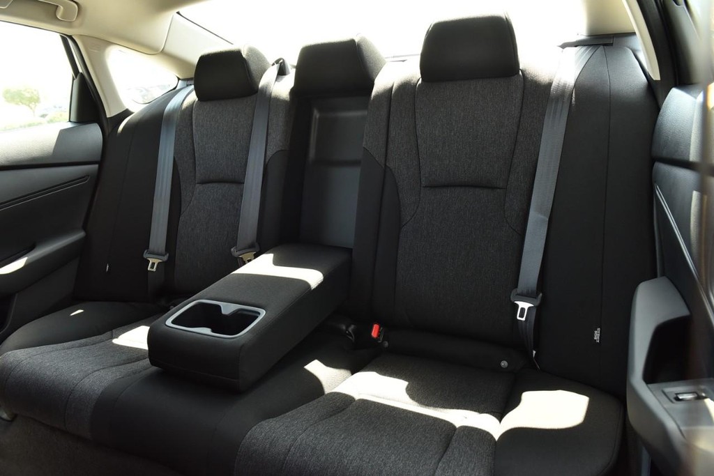 Honda Accord Sedan Vehicle Image 22