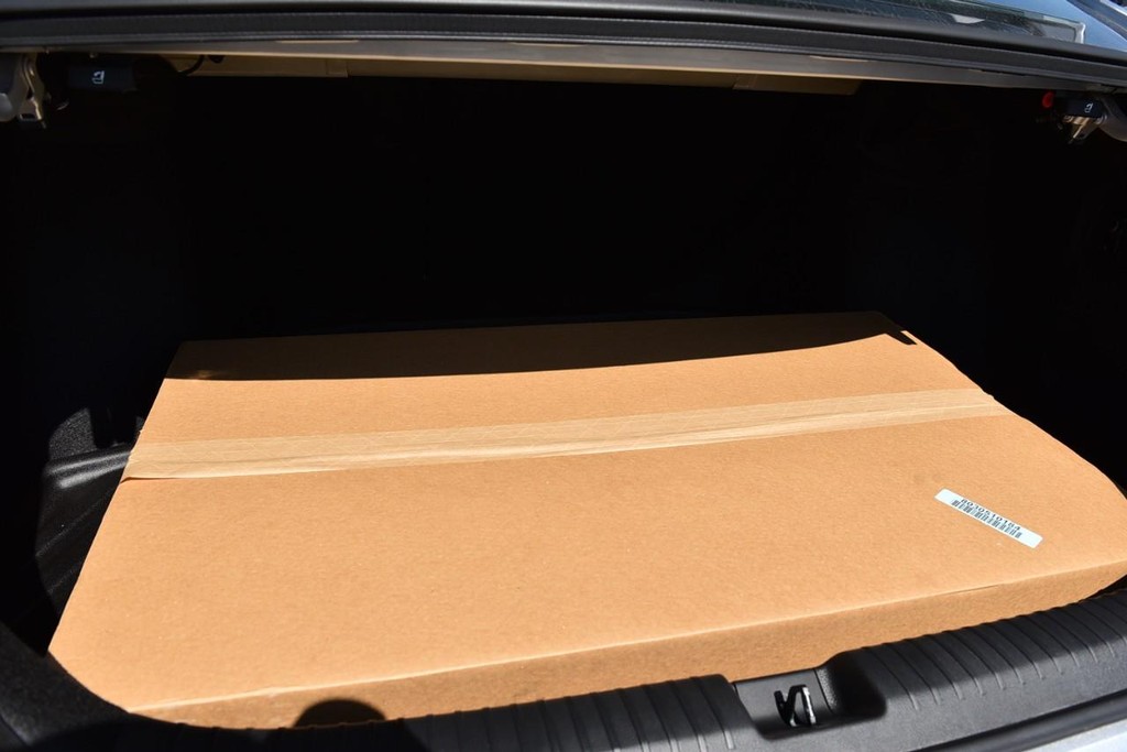 Honda Accord Sedan Vehicle Image 24