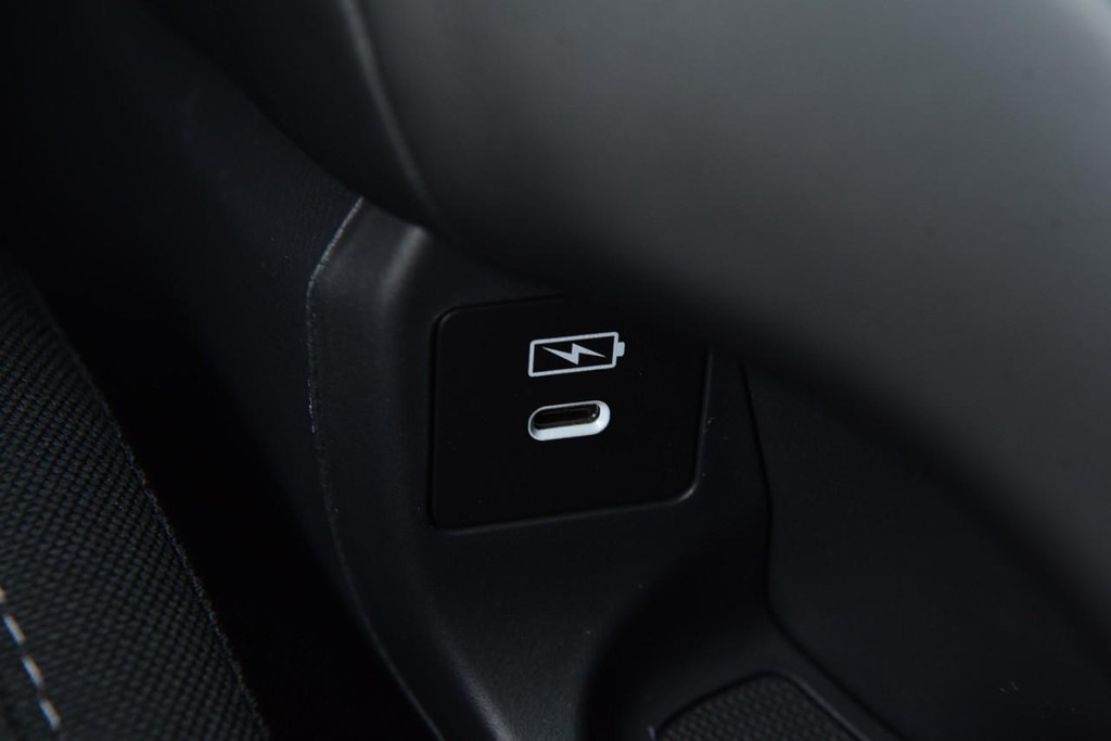 Honda HR-V Vehicle Image 17
