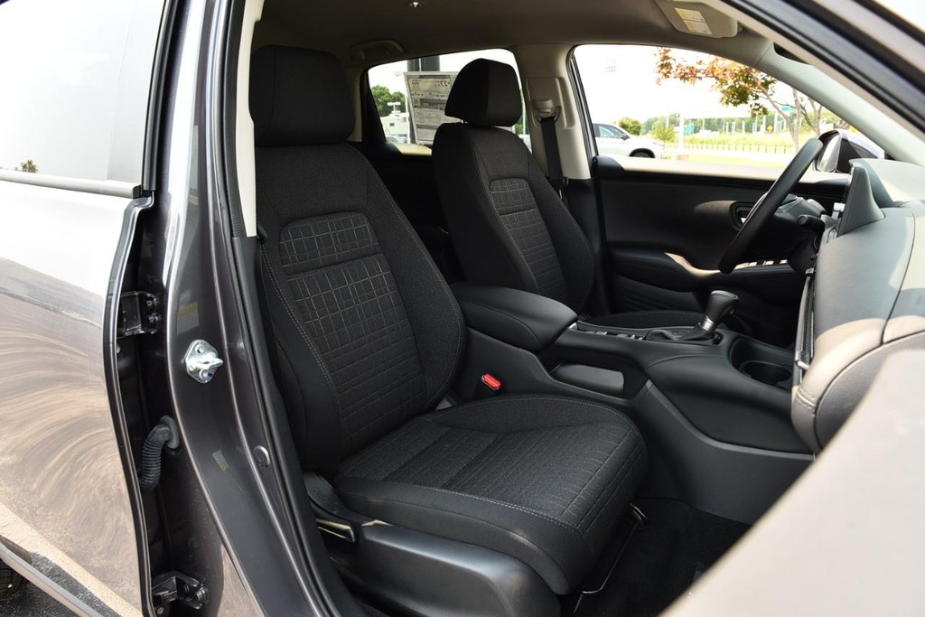 Honda HR-V Vehicle Image 21