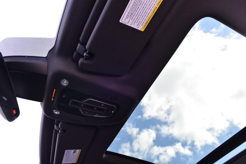 Audi SQ7 Vehicle Image 22