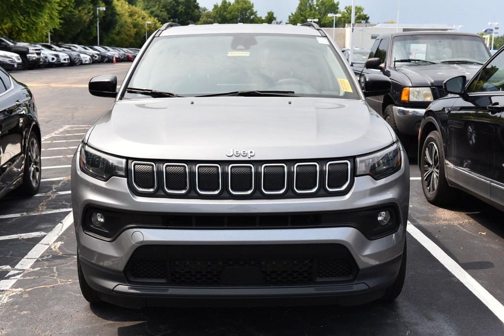 Jeep Compass Vehicle Image 03