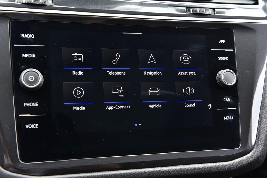 Volkswagen Tiguan Vehicle Image 14