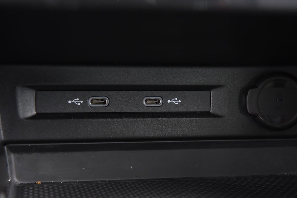 Volkswagen Tiguan Vehicle Image 16