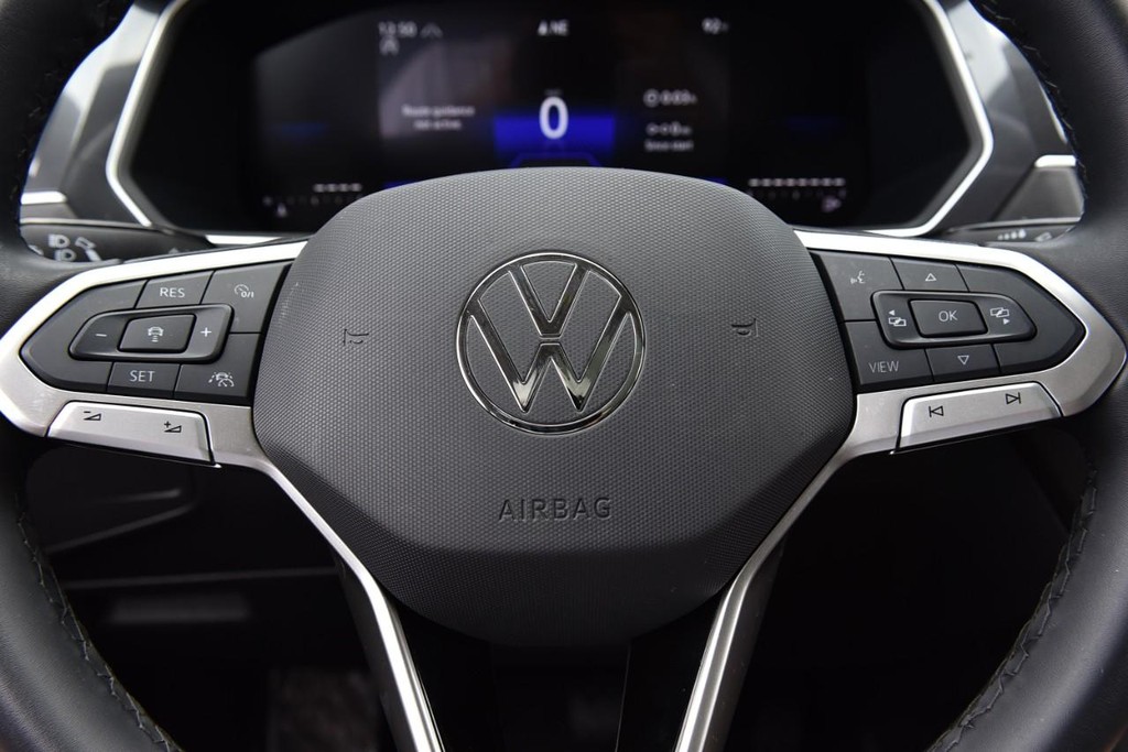 Volkswagen Tiguan Vehicle Image 19