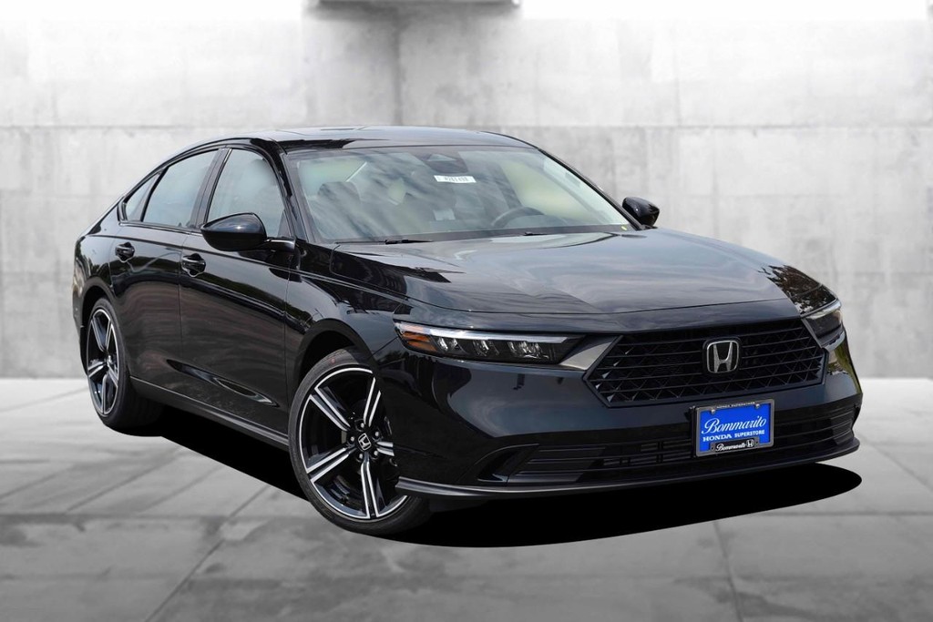 Honda Accord Sedan Vehicle Image 02