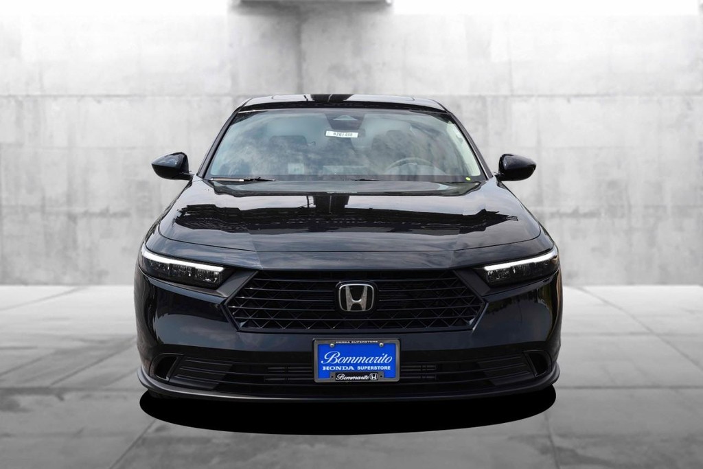 Honda Accord Sedan Vehicle Image 04