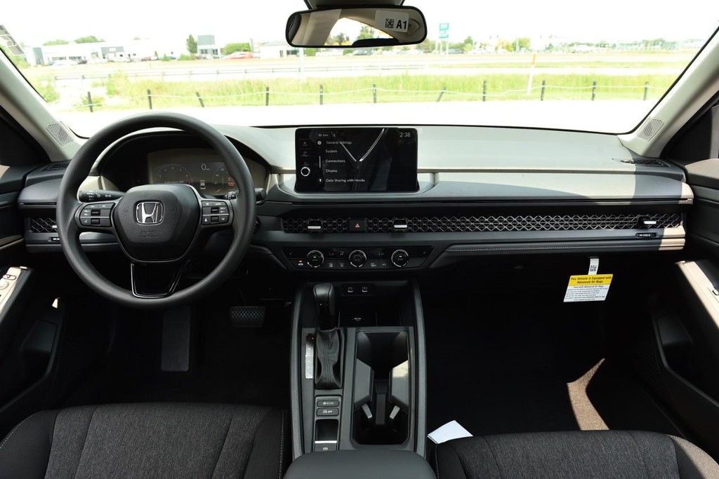 Honda Accord Sedan Vehicle Image 07