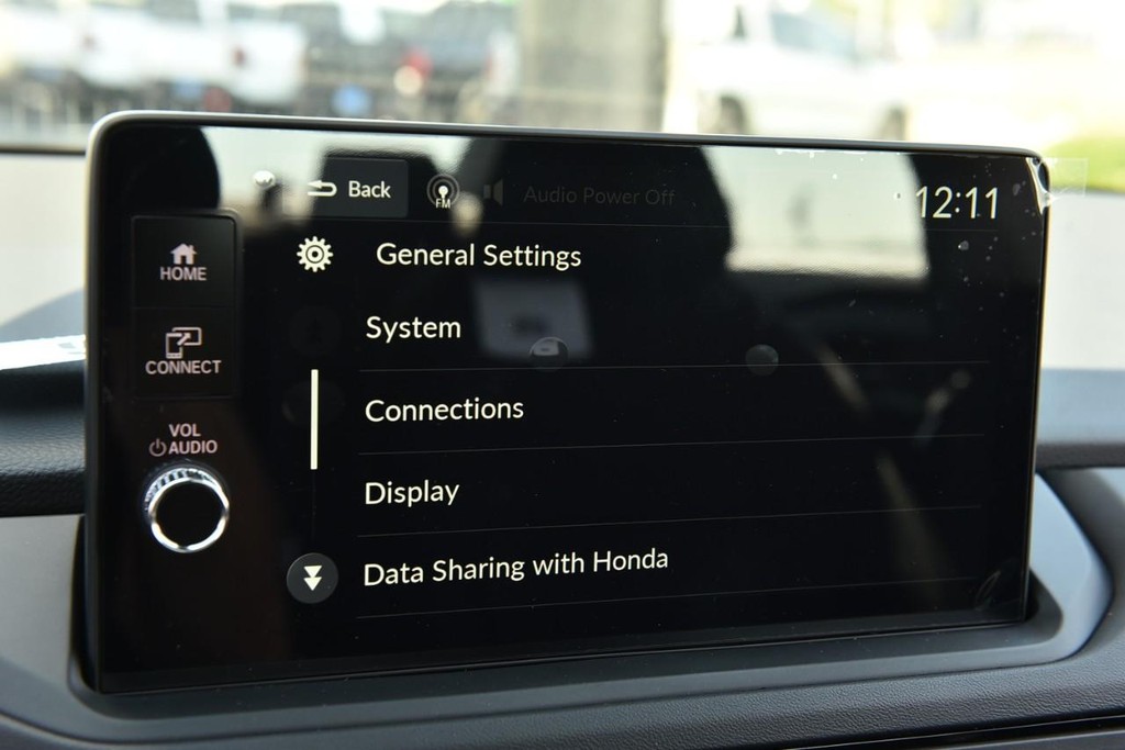 Honda Accord Sedan Vehicle Full-screen Gallery Image 13