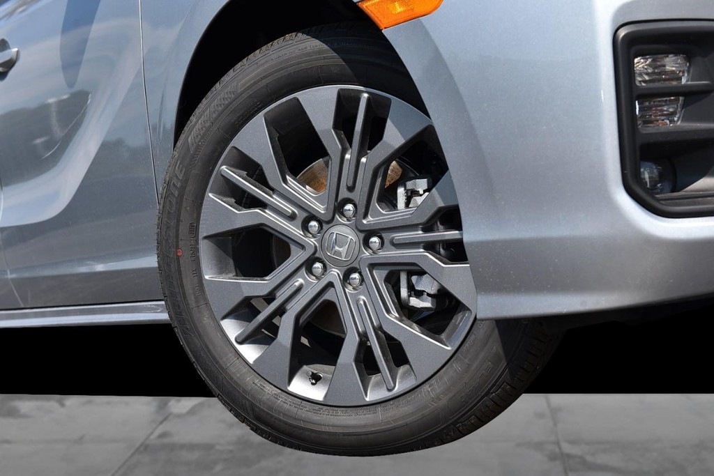Honda Odyssey Vehicle Image 03