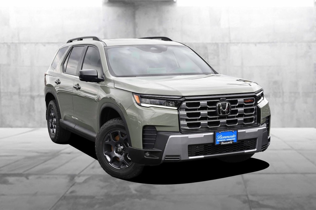 Honda Pilot Vehicle Full-screen Gallery Image 2
