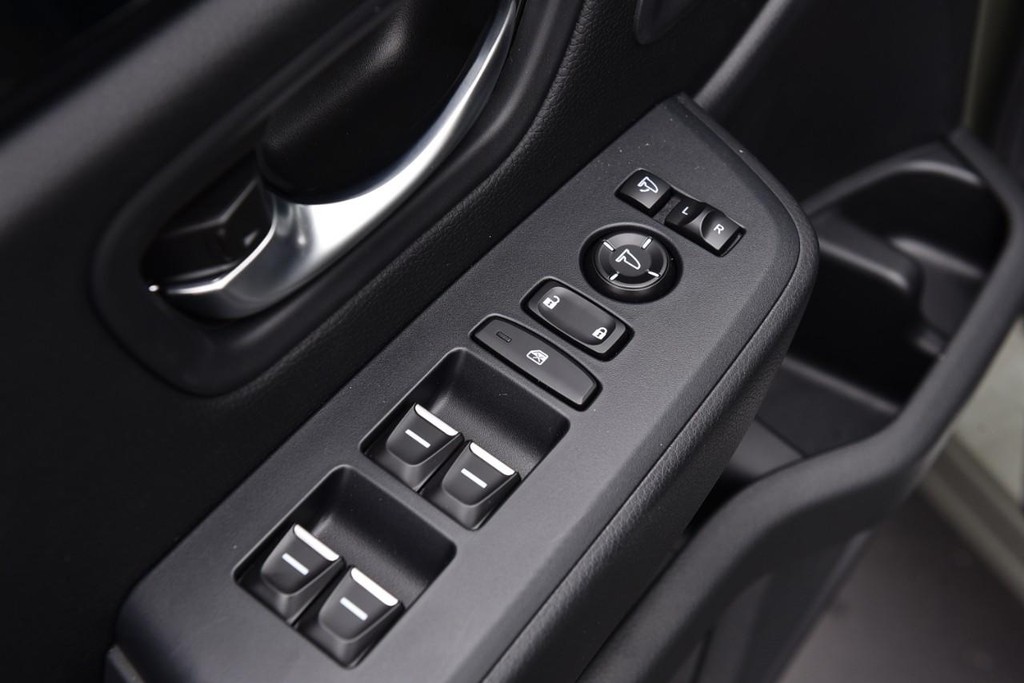 Honda Pilot Vehicle Full-screen Gallery Image 8