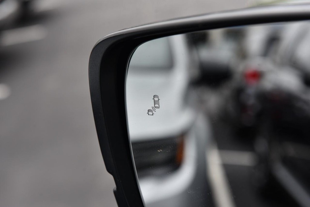 Honda Pilot Vehicle Full-screen Gallery Image 10