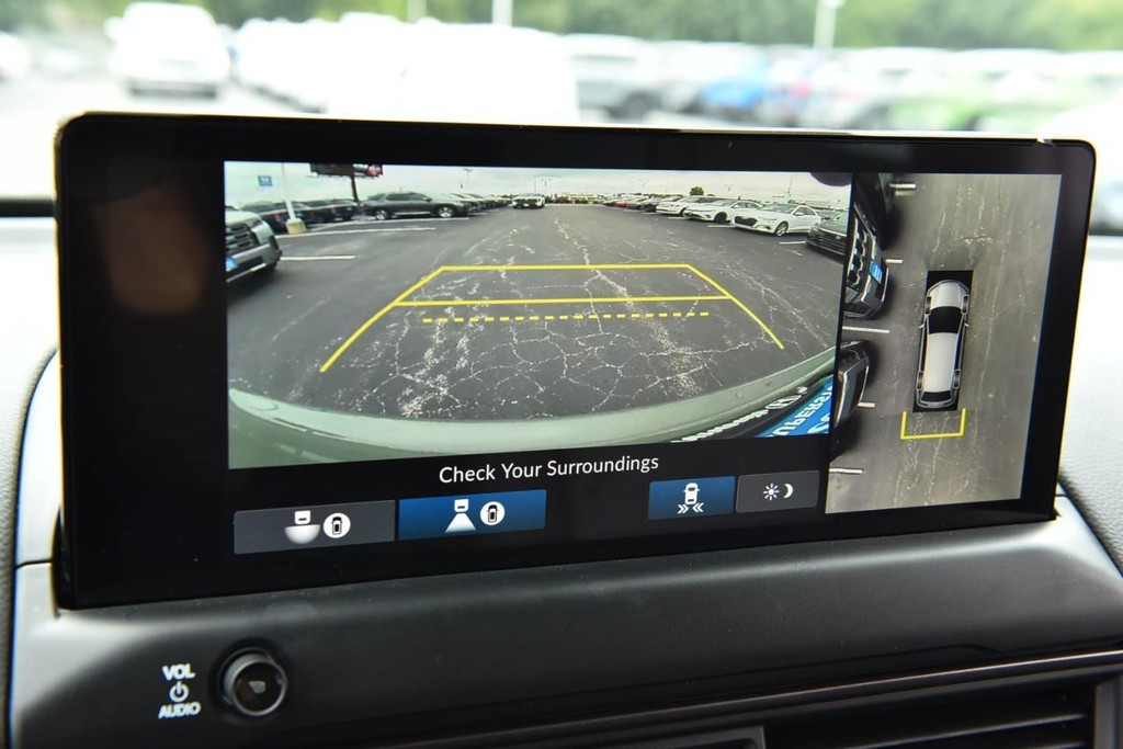 Honda Pilot Vehicle Full-screen Gallery Image 14