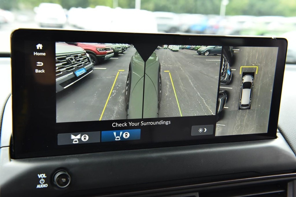 Honda Pilot Vehicle Full-screen Gallery Image 16