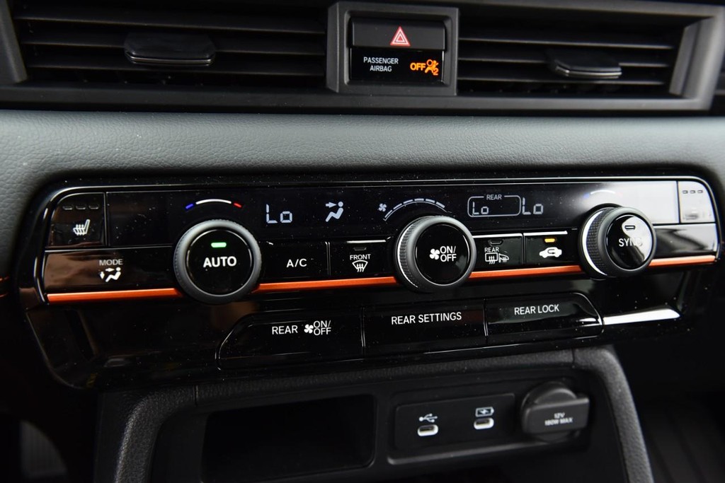 Honda Pilot Vehicle Full-screen Gallery Image 19