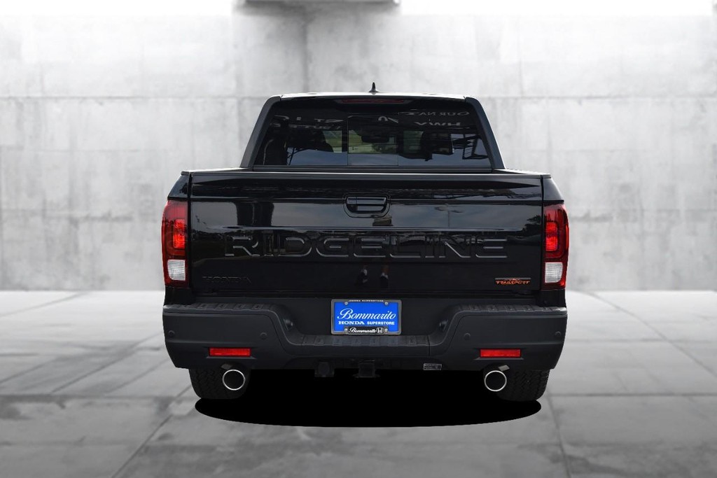 Honda Ridgeline Vehicle Full-screen Gallery Image 6