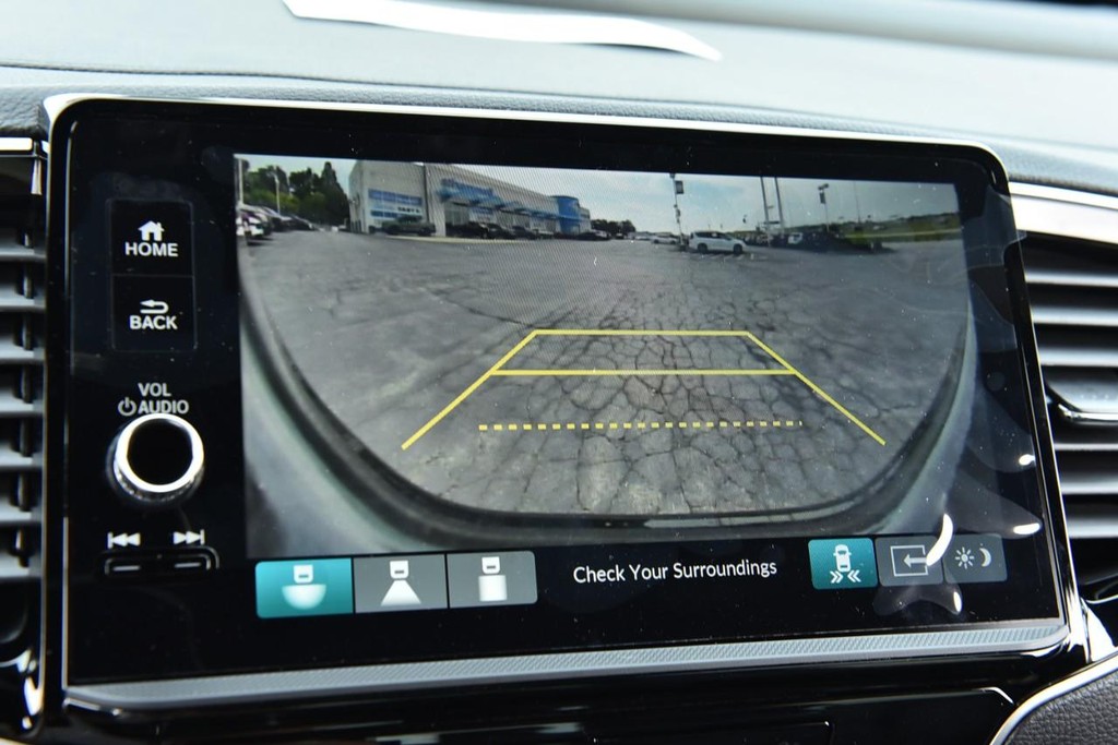 Honda Ridgeline Vehicle Full-screen Gallery Image 15