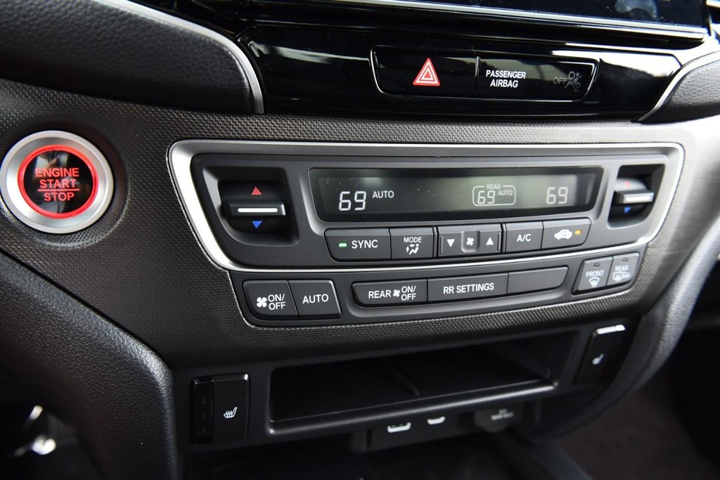 Honda Ridgeline Vehicle Full-screen Gallery Image 18