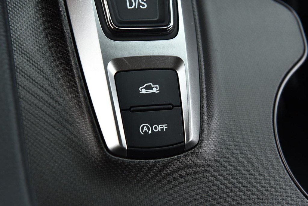 Honda Ridgeline Vehicle Full-screen Gallery Image 23