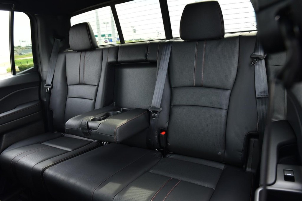 Honda Ridgeline Vehicle Full-screen Gallery Image 28