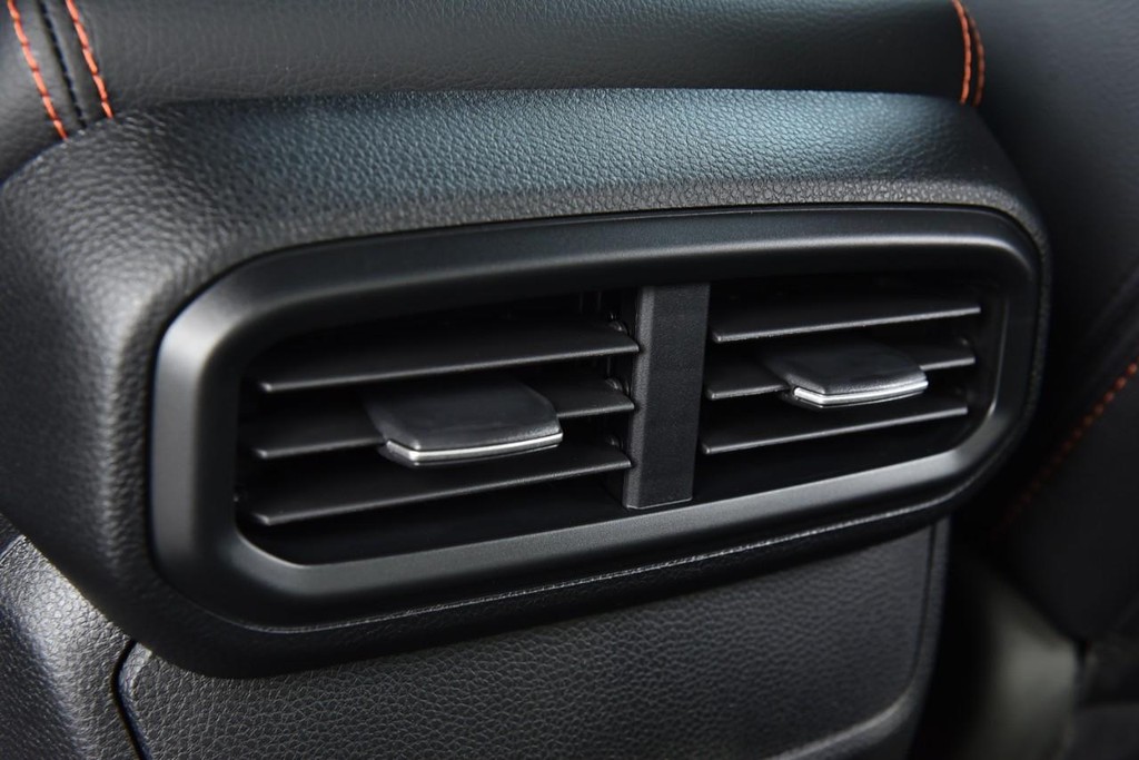 Honda Ridgeline Vehicle Full-screen Gallery Image 29