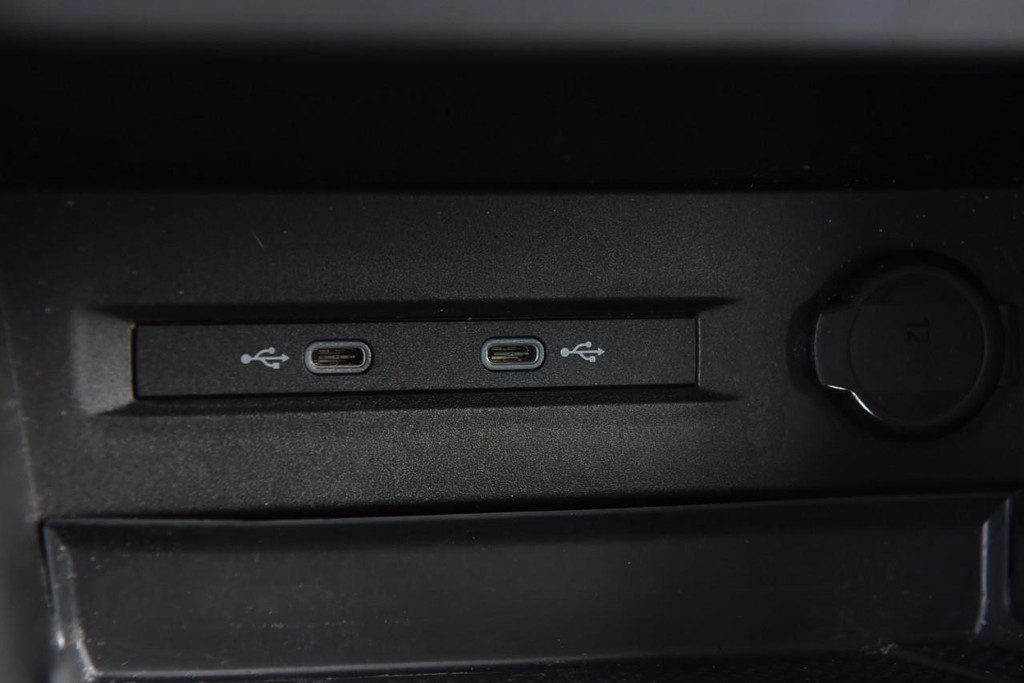 Volkswagen Taos Vehicle Full-screen Gallery Image 15