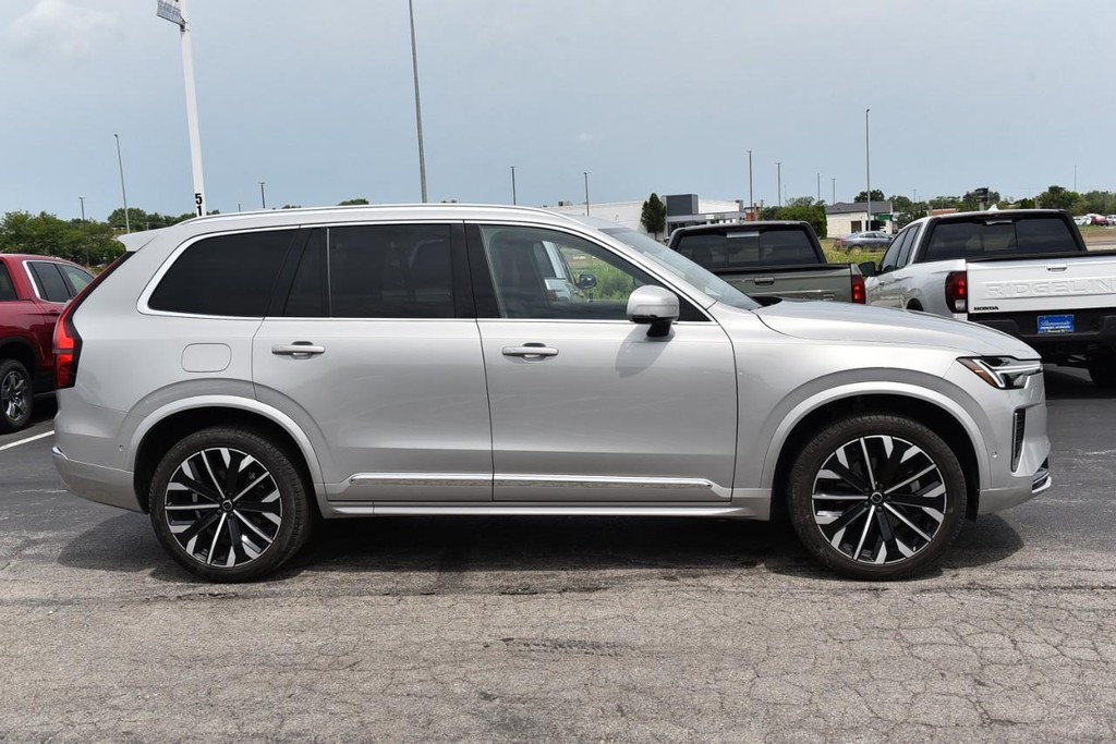 Volvo XC90 Vehicle Image 05