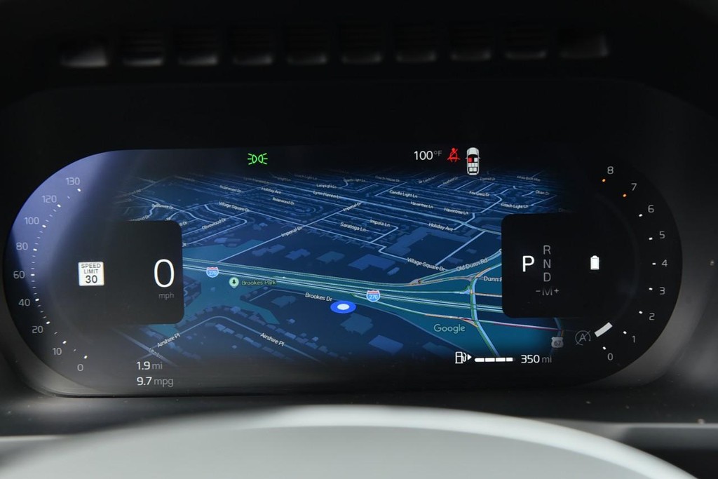 Volvo XC90 Vehicle Image 12