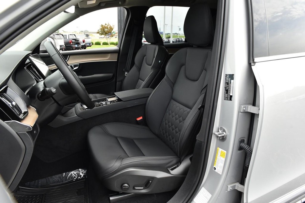 Volvo XC90 Vehicle Image 19